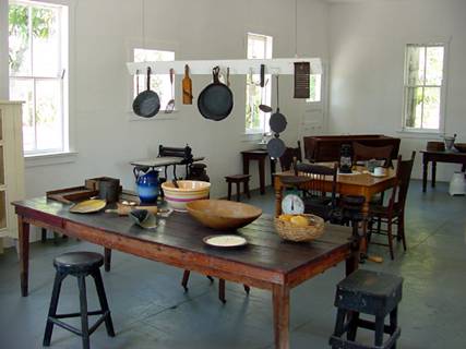 floridatraveler koreshan bakery1