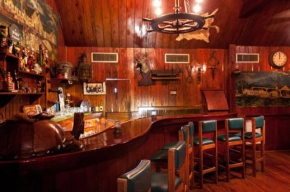 floridatravelerROD&GUNbar