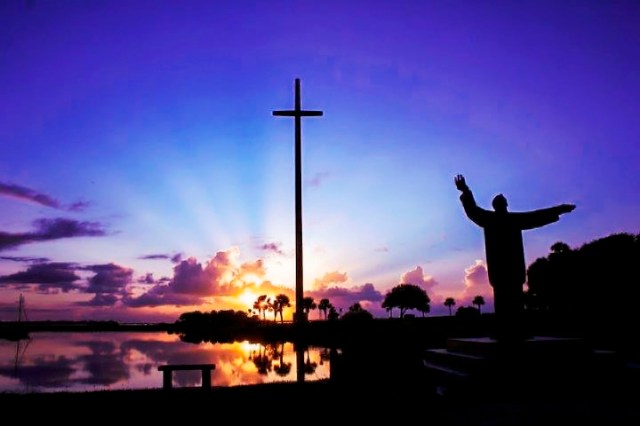 floridatraveler The-Great-Cross and lopez