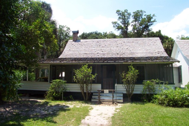 floridatraveler crossreek-front