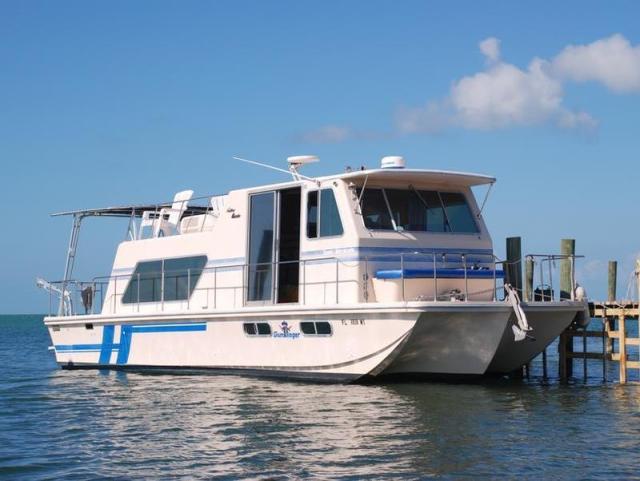 floridatraveler key west 38-Foot-Houseboat-wIsland-Media-27