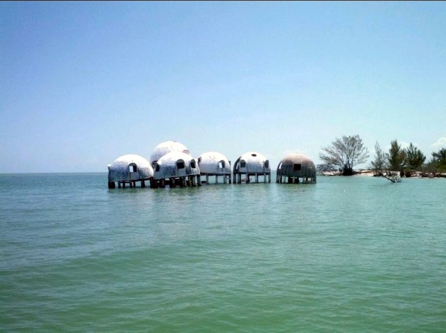 floridatraveler CAPE ROMANO domehouses