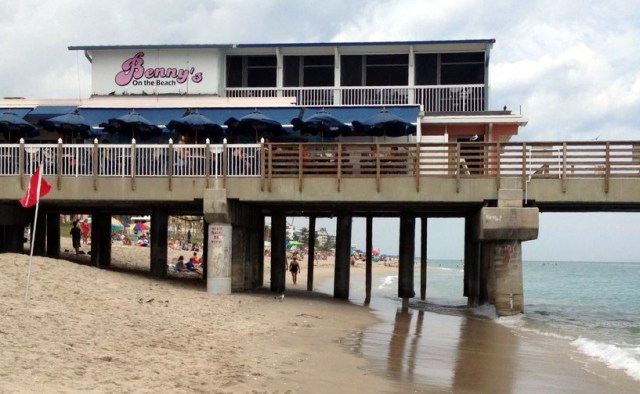 FLORIDATRAVELER bennys lakeworthpier