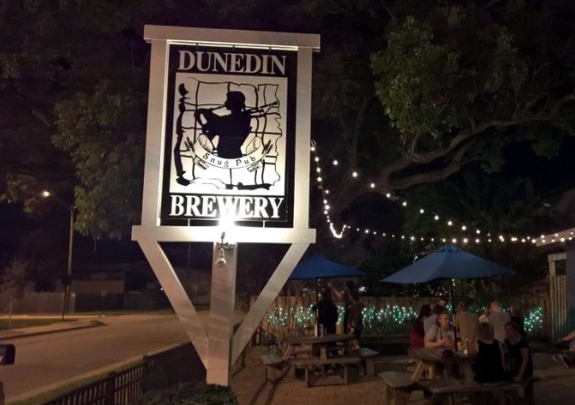 FLORIDATRAVELER DUNEDIN BREWERY