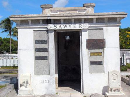 floridatraveler-tomb-toilet