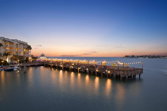 floridatraveler sunset-pier-at-ocean