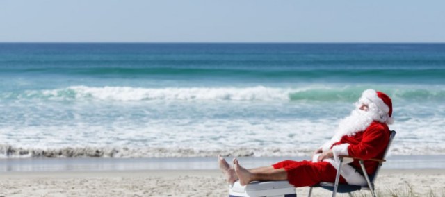 FLORIDATRAVELER Santa-on-the-beach